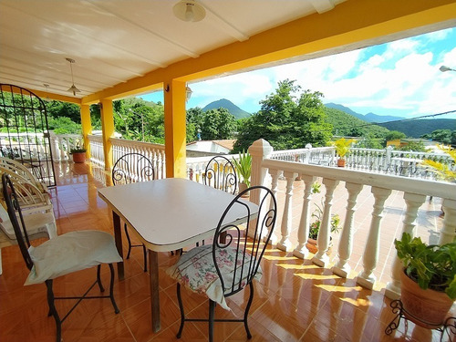 Imagen 10 de 12 de Hermosa Casa Con Una Vista A La Montaña