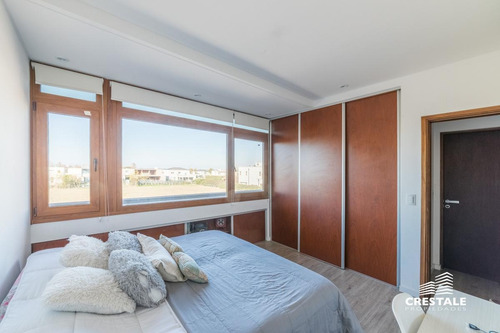 Imagen 24 de 30 de Excelente Casa 4 Dormitorios En Venta - San Sebastian