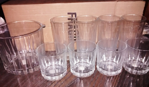 Juego De Vasos Con Hielera (Usado)