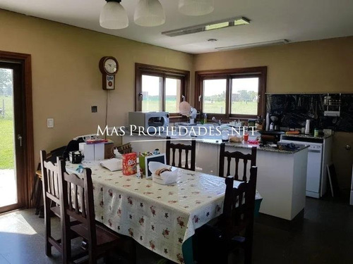 Imagen 2 de 6 de Casa En Venta 5 Amb En San Sebastián