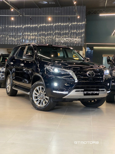 Toyota SW4 2.8 Tdi Srx 7l 4x4 Aut. 5p