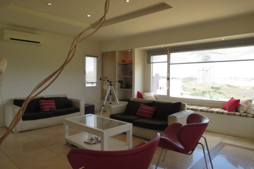Imagen 2 de 8 de Venta En Tandil Casa 3 Dorm Brio Entre Sierras, Unica!!