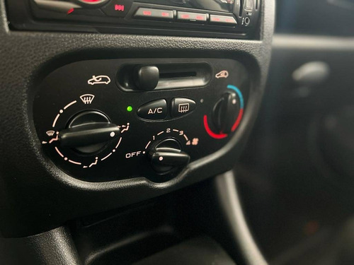 Imagem 14 de 15 de Peugeot 207 1.4 Xr Sport Sw Manual Flex