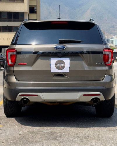 Ford Explorer Sport V6 4x4