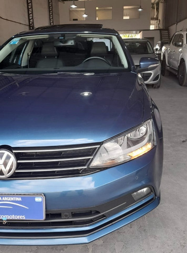 Imagen 3 de 14 de Volkswagen Vento 2.5 Luxury 170cv Les Automotores
