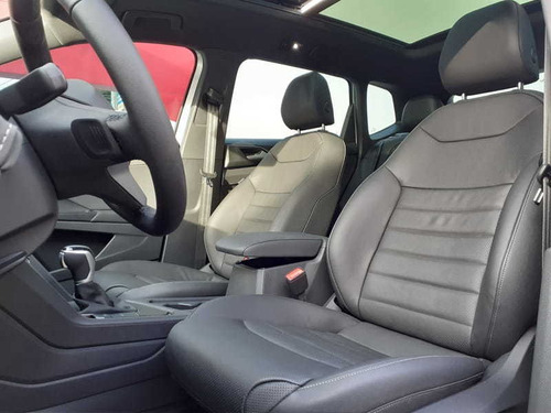Imagem 7 de 15 de Volkswagen Taos Highline 250 Tsi