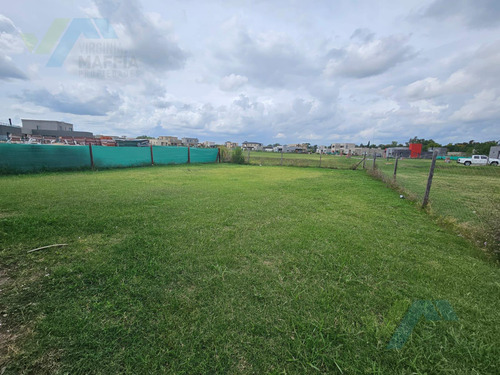 Casa En Venta 4 Ambientes En Santa Lucia - Pilar Del Este