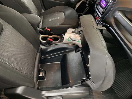Imagem 12 de 13 de Jeep Renegade Sport 1.8 Automática Flex