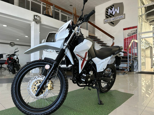 Corven Triax 0km