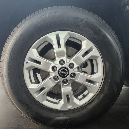 Nissan Frontier 2.3t Xe 4x2 Mt L22