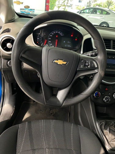 Imagen 14 de 15 de Chevrolet Sonic 2017 1.6 Lt Mt
