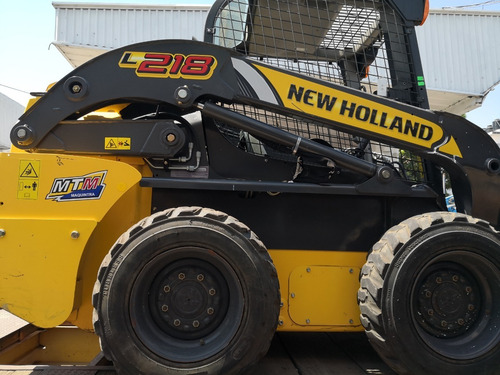 Minicargador Bobcat New Holland L218 Demo