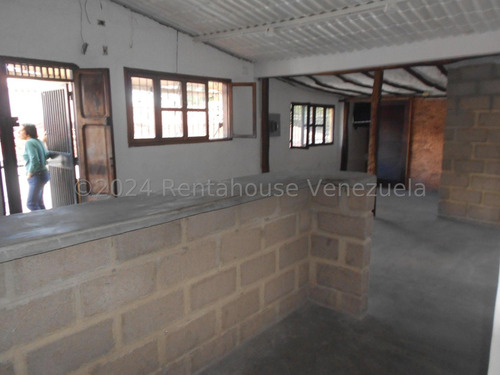 Alquiler De Casa Para Uso Comercial En El Hatillo Cl Mls-25-7804