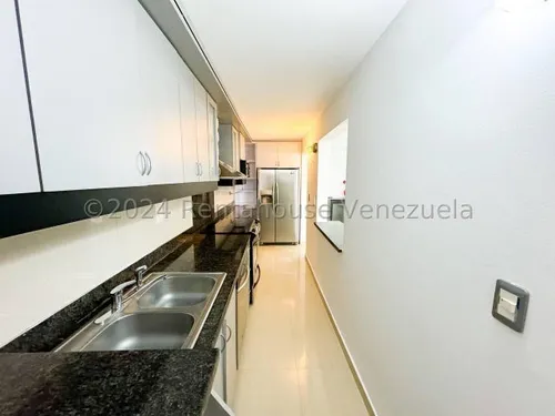 Agp Espectacular Apartamento En Planta Baja, Calle Cerrada Y Vigilancia Privada En Venta En Colinas De La Tahona 25-2354 Ys