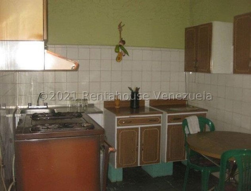 Imagen 5 de 8 de Casa En Venta Mls #21-26420 - Laura Colarusso