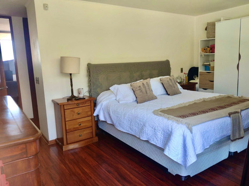 Imagen 8 de 12 de Oportunidad Se Vende Casa 5d 5b Y Pisc C La Meseta Peñalolen