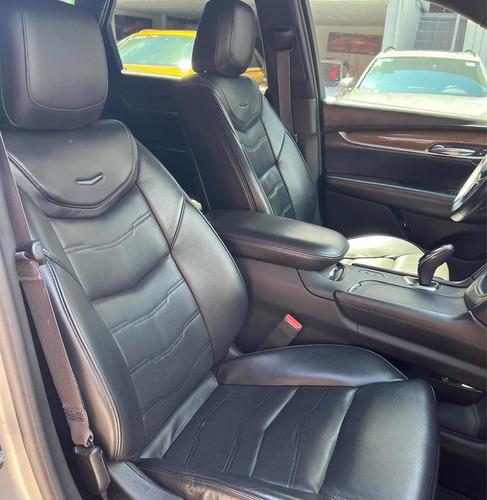 Cadillac XT5 3.7 Platinum At