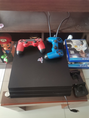 Play Station 4 Con 2 Mandos Y Cargador En Perfecto Estado 