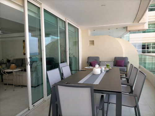 Imagen 8 de 22 de Venta De Departamento En Costa Victoria A Tratar.