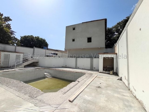 Imagen 28 de 30 de Townhouse En Venta Con Financiamiento, Barrio Sucre. Las Delicias Maracay 23-7799 Hc