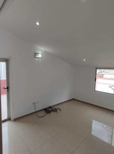 Townhouse En Alquiler El Castaño Fm*