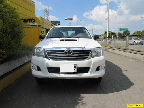 Imagen 7 de 25 de Toyota Hilux 2.5 4x4