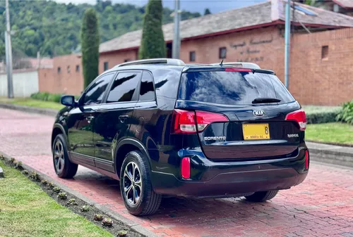 Kia Sorento 2.4 Radical 4x2