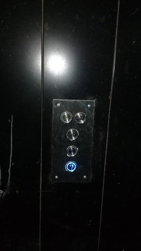 Imagen 7 de 10 de Cochera En Venta En Moron Sur