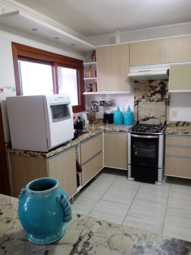 Casa Em Hípica Com 3 Dormitórios - Lu431333
