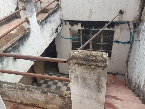 Urgente Centro Terreno Con Casa A Demoler O Reciclar
