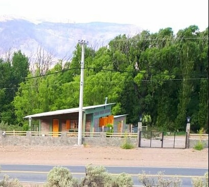 2 Casas De Montaña (apta 2 Flias) En 3000m2 En Precordillera