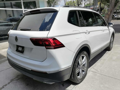 Imagen 9 de 15 de Volkswagen Tiguan 2019 2.0 Highline At