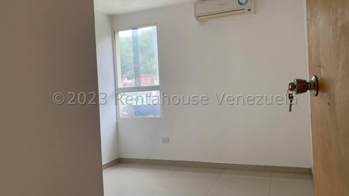 La Vaquera Guarenas Apartamento En Venta Mls#24-8008 Sl