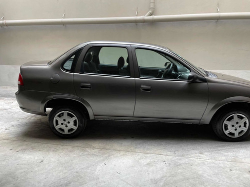 Imagen 3 de 8 de Chevrolet Classic 2015 1.4 Ls Abs Airbag