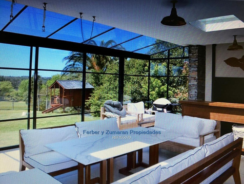Casa En Venta La Tahona, 4 Dormitorios Y Servicio.