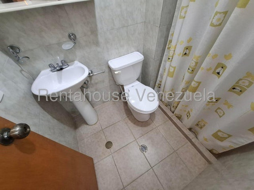 Raul Gutierrez, Alquila Apartamento Conectado A Planta, Av Libertador Barquisimeto