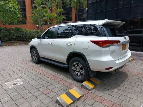 Toyota Fortuner 2.4 Street At 7As