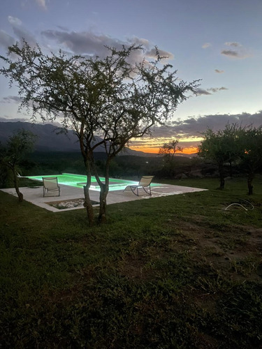 Alla Arriba, Casa De Montaña