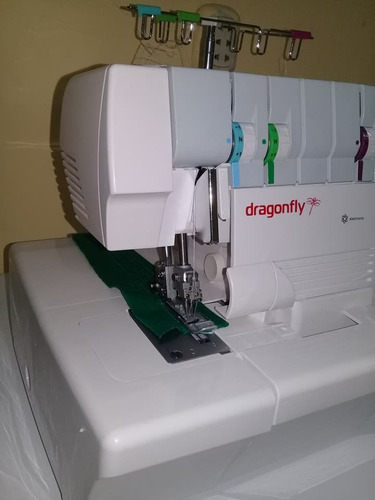 Maquina Recubridora Semi Industrial Marca Dragonfly, Mod 858
