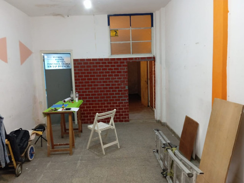Mportante Local Comercial Con Vivienda De 48m2 A La Venta En Villa Urquiza