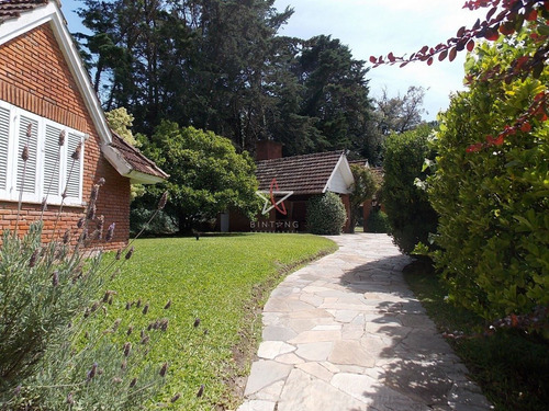 Casa, 5 Dormitorios, 5 Baños, Punta Del Este, Venta- Ref: 1019