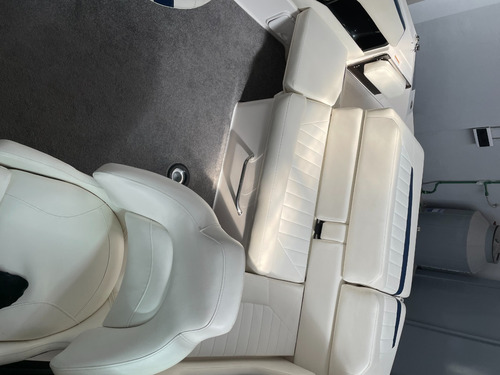 Imagen 9 de 10 de Lancha Cuddy Importada Regal 2250 Volvo Penta V8
