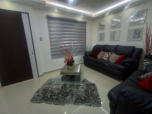 Town House En Conjunto Residencial Villa Florencia 2, Tazajal, Naguanagua. Foth- 426 Fg