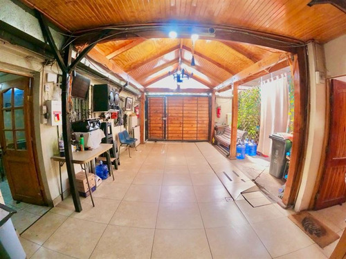 Gran Casa Con Local Comercial 4 Dorm. En Ñuñoa