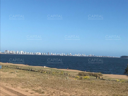 Apartamento En Primera Linea Del Mar