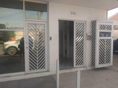 Imagen 2 de 11 de Local Comercial En Renta Parque Industrial