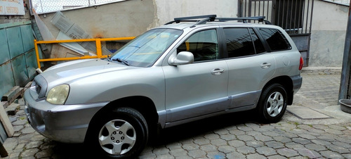 Imagen 1 de 4 de Hyundai Santa Fe Jeep