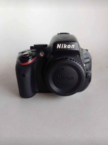 Camara Nikon D5100