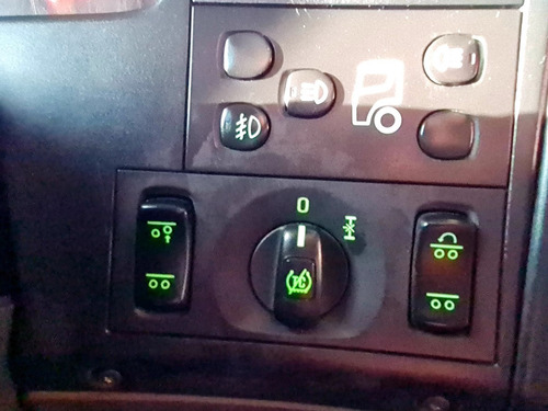 Imagem 7 de 15 de Scania P360 Optycruize 6x2 Com Ar Condicionado Impecavel