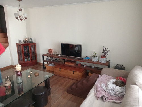 Cómoda Casa Con Amplia Cocina 3d/2b